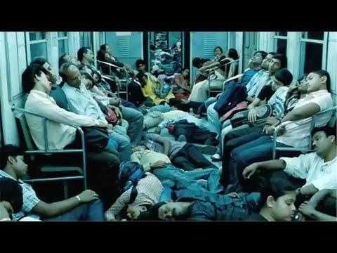 印度地铁遭毒气袭击，奶瓶往地上一摔，10秒钟后一列车人全部死亡